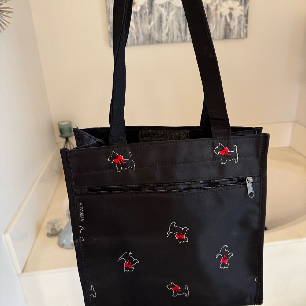Scottish Terrier large duffle bag with accompanying smaller tote bag set - Picture 5 of 6